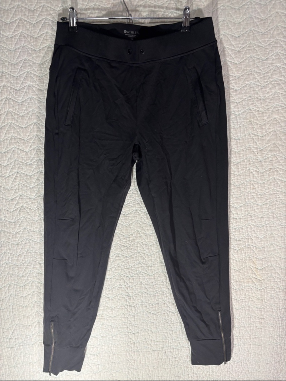 Athleta Black Trekkie North Joggers UPF 50+ - Picture 7 of 8